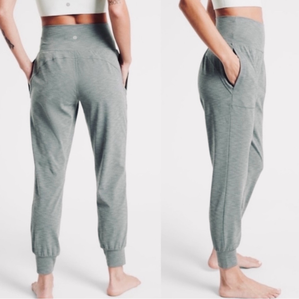 ATHLETA Salutation Jogger In Powervita Grey Heather Size Medium SOLD OUT ONLINE